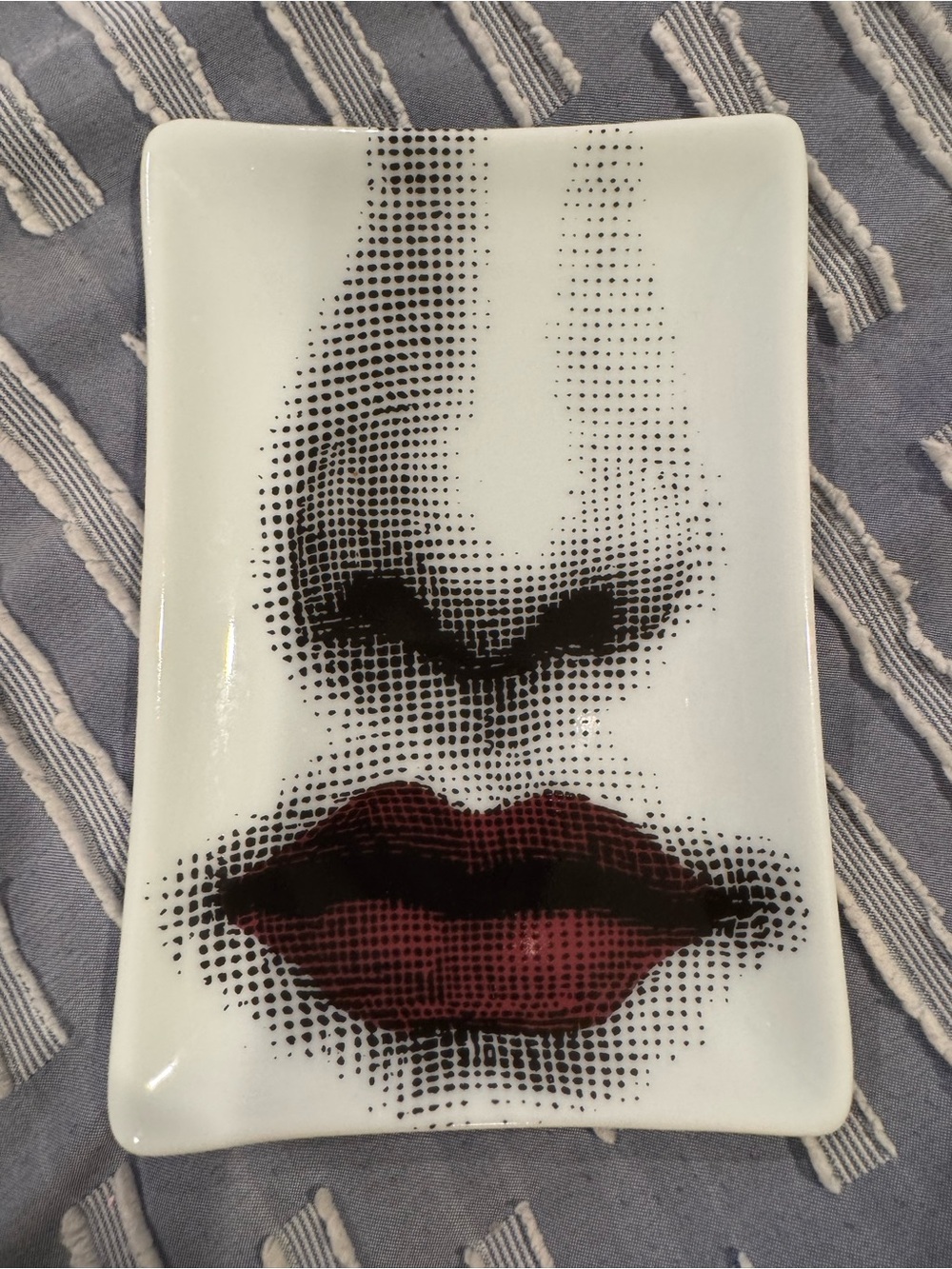 Fornasetti Milano Italian Porcelain "Bacio" Lips & Nose Tray Vide-Poche